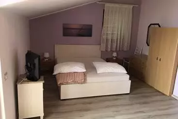 Turistihuoneistot Villa Gert