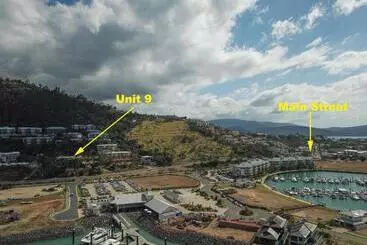 ツーリストアパートメント Le Jarden Vu Du Port