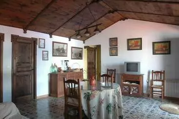 Mökkimajoitus El Romerito