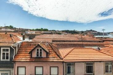 Apartaments turístics North Star Flats Ribeira & Cellars