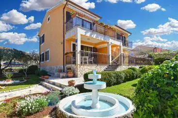 ツーリストアパートメント Apartment 1021