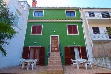 דירות לתיירים Apartments Marisol 1298