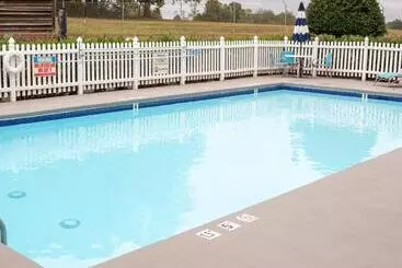 Holiday Inn Express Hotel & Suites Conover   Hickory Area, An Ihg