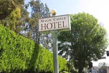 Magic Castle Hotel