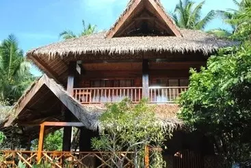 هتل La Luna Island Resort