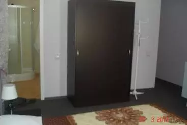 Bed and Breakfast Plotnikovykh Guest House