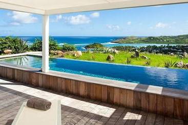 آپارتمان‌های توریست‌ها Villa Alphane