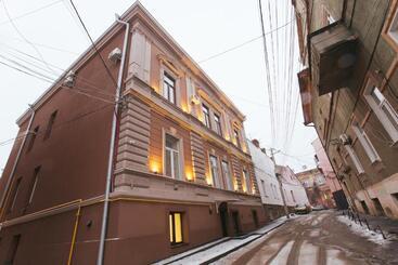 Apart Hotel на трояндовой