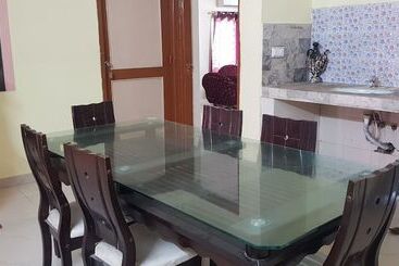 پانسیون Cs Imperial Stay