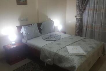 هتل آپارتمان Résidences Hôtelières Micheline Et Emile Bastos