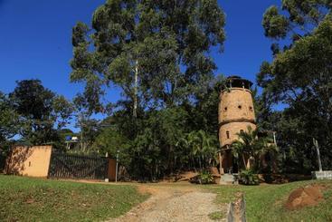 Pensão Pousada Recomeço Da Paz - Antiga Pousada Araucária