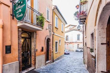 هتل Albergo Della Corte