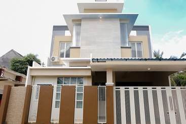 Hotel Antosa Family Residence Silver Key By Oyo Rooms