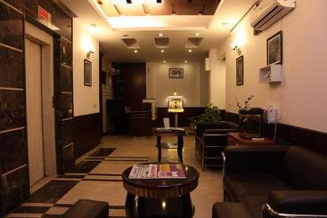 Hotel First Star Huda Metro By Fab