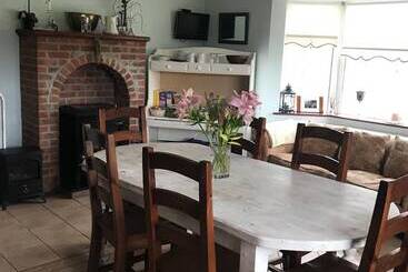 Nocleg ze śniadaniem Rose Of The Sea