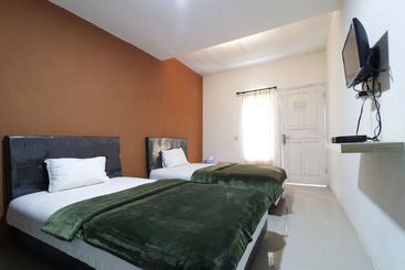 Hotell El Dhiya Syariah Tangerang