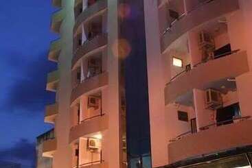 Hotelli Natcha Apartment&condo