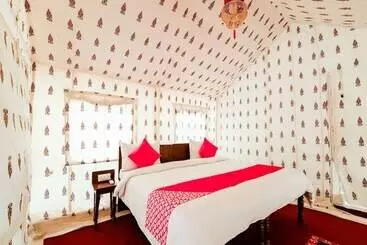 Hotel Tent Panihari By Oyo Rooms