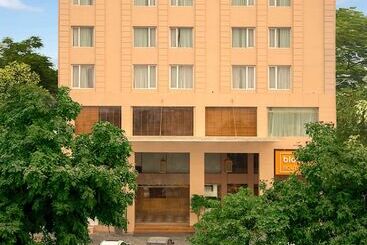 Hotell Bloom Boutique   Ranjit Avenue