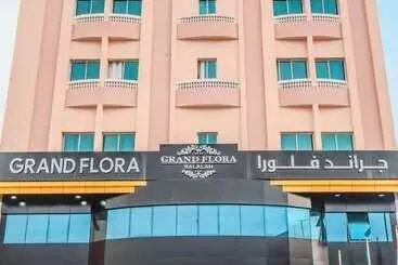 هتل Grand Flora