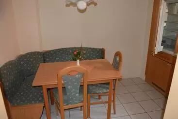 ベッドアンドブレックファースト Gästehaus Einzinger