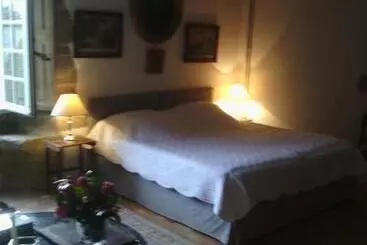 Pensió Manoir De Kerguéréon