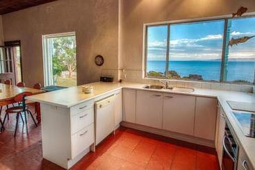 דירות לתיירים Antechamber Bay Retreats