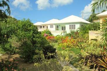 آپارتمان‌های توریست‌ها Victory Villas Antigua