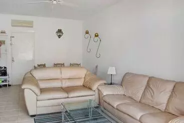 Pisos turísticos 107340   Apartment In Fuengirola