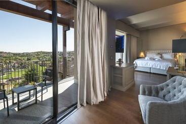 بنسيون Dimora Cordero