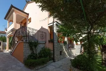 Villa Nina Apartments