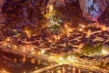 Turistlejligheder Apartmani Jelena