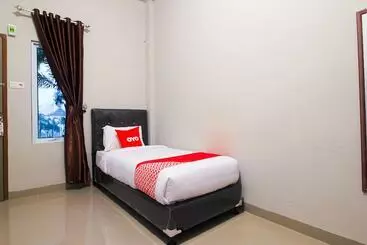 Hotel Oyo 1653 Fajar Residence