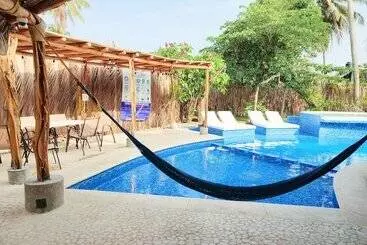 Hotelli Ashly Loma Larga