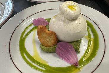 Logis Hotel Restaurant Le Grand Puech