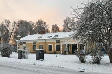 צימר Herrgardshotellet I Laxå