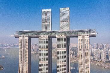 هتل آپارتمان Ascott Raffles City Chongqing