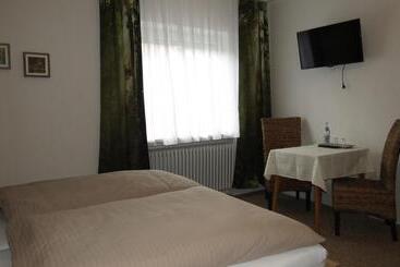 호텔 Gästehaus Am Goldberg