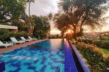 Hotell Paradores Del Castillo