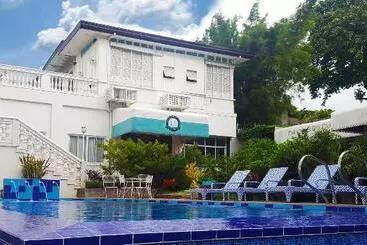 Hotel Paradores Del Castillo