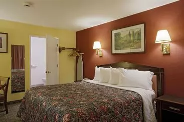 Hotelli Americas Best Value Inn & Suites - Wine Country