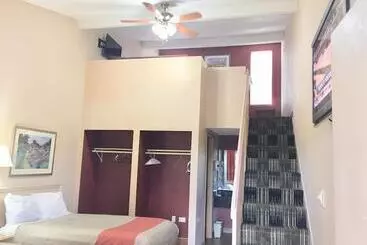 ホテル Red Carpet Inn North Chicago