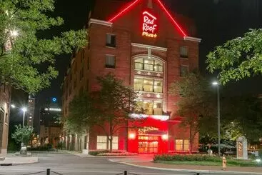 فندق Red Roof Inn Plus+ Columbus Downtown Convention Center