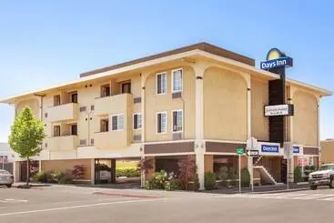 Motelli Days Inn By Wyndham Eureka Ca