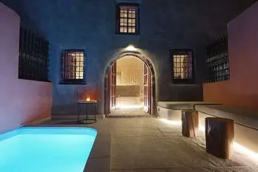 ویلا Andronikos Canaves