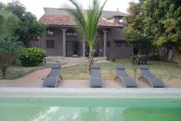 آپارتمان‌های توریست‌ها Villa La Linguère