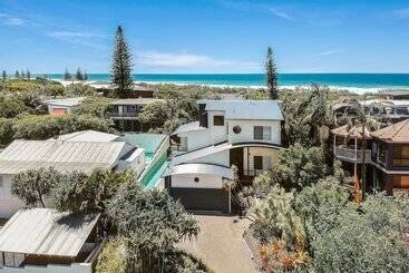 Tourist flats 40 Jacana Street, Peregian Beach