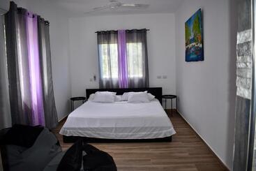 تختخواب و صبحانه Villa Laëti