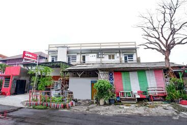 Otel Oyo 2782 Puspa Residence