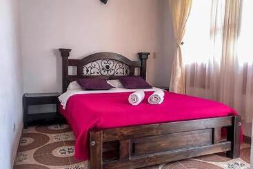 Отель Casa Floralia